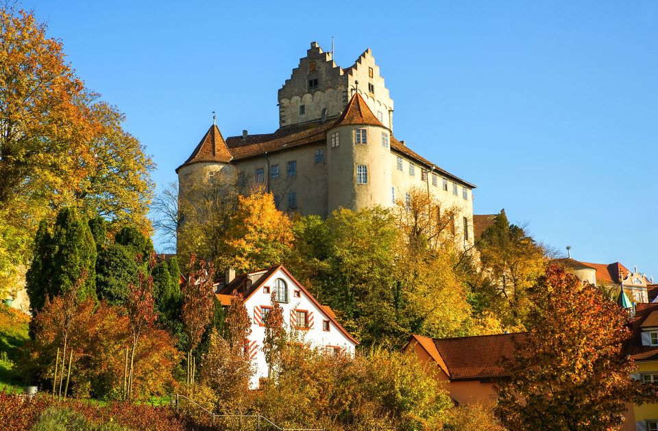 From Zurich: Private 4 Countries in 1 Full-Day Tour - Charming Island Town of Lindau