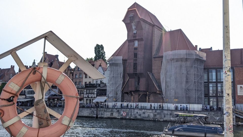 Gdansk: Old Town Highlights Self-guided Tour - Engaging Activities