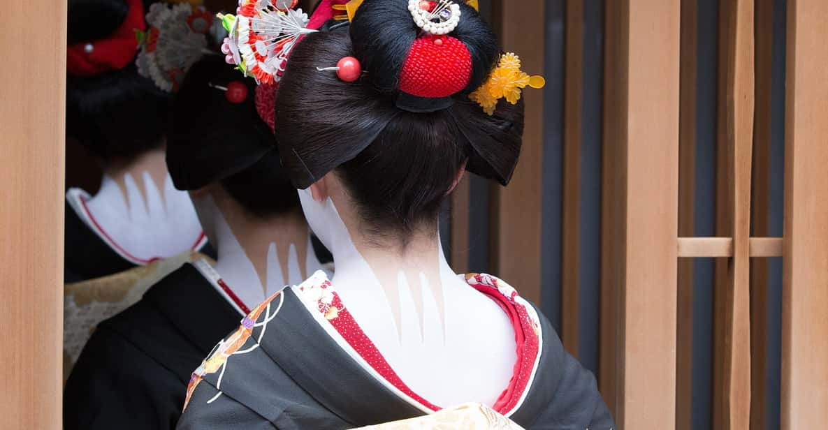 Gion Guided Walking Tour: Discover the World of Geisha - What to Expect