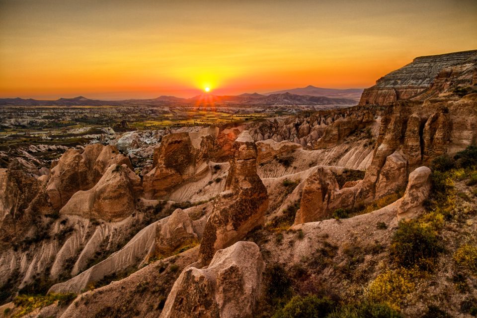 Göreme: Cappadocia Full-Day Tour With Wine Tasting - Wine Tasting at a Turkish Estate