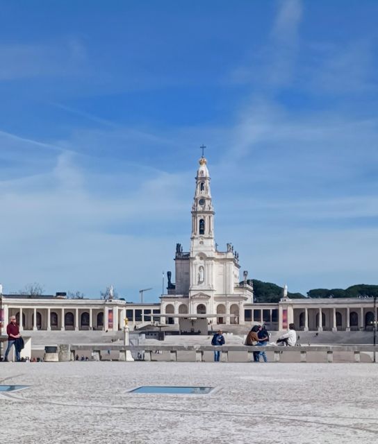 Half Day Fatima Small Group to the Sanctuary of Fatima - Possibility to Attend Mass