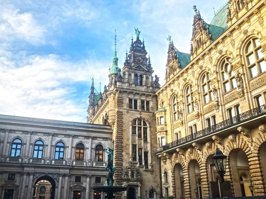 Hamburg: Guided Walking Tour in Danish - Tour Logistics