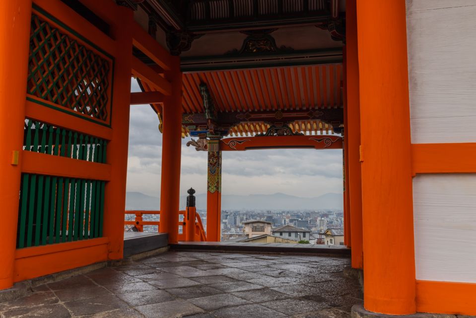 Kiyomizu Temple and Backstreet of Gion Half Day Group Tour - Experience Details