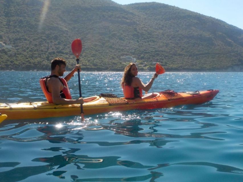 Lefkada: Agios Ioannis & Papanikolis Cave Kayak Tour - Meeting Point