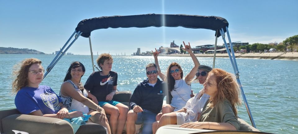 Lisbon: Boat Tour With Champagne - Vessel and Amenities