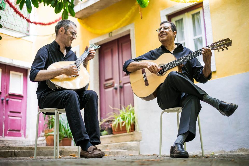 Lisbon: Fado Show With Dinner and City Tour - Immerse in the Fado Performance