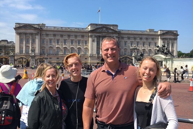 London Highlights Family-Friendly Walking Tour With Top Guide - Customization Options