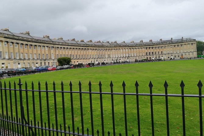 Luxury Private Vehicle Day Hire From & to London via Stonehenge Lacock and Bath - Picturesque Village of Lacock