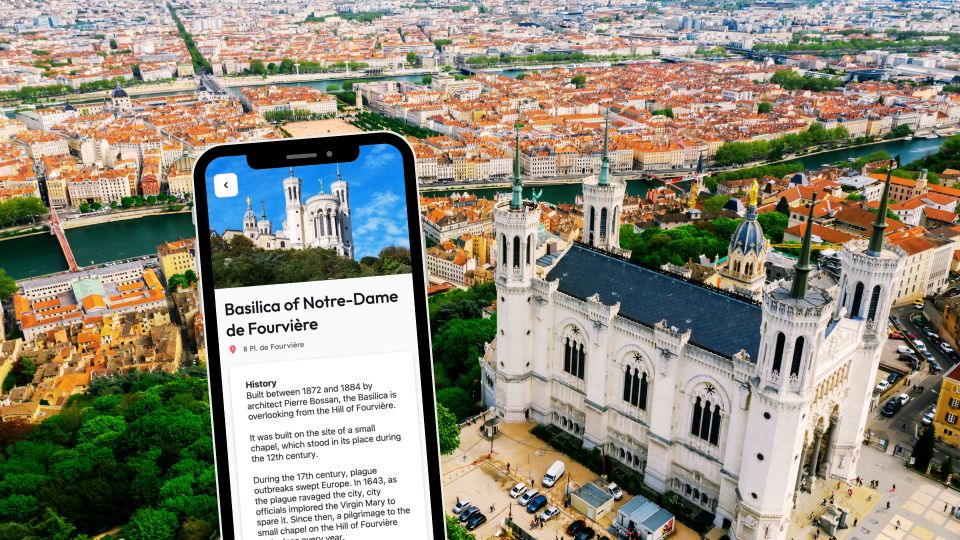 Lyon: City Exploration Game and Tour on Your Phone - Cathédrale Saint-Jean-Baptiste and La Longue Traboule