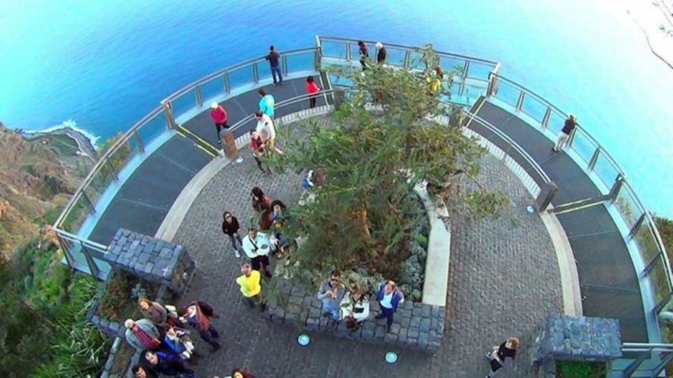 Madeira: Wine Tasting Experience Honey Museum and Cabo Girão - Lunch Break in São Vicente