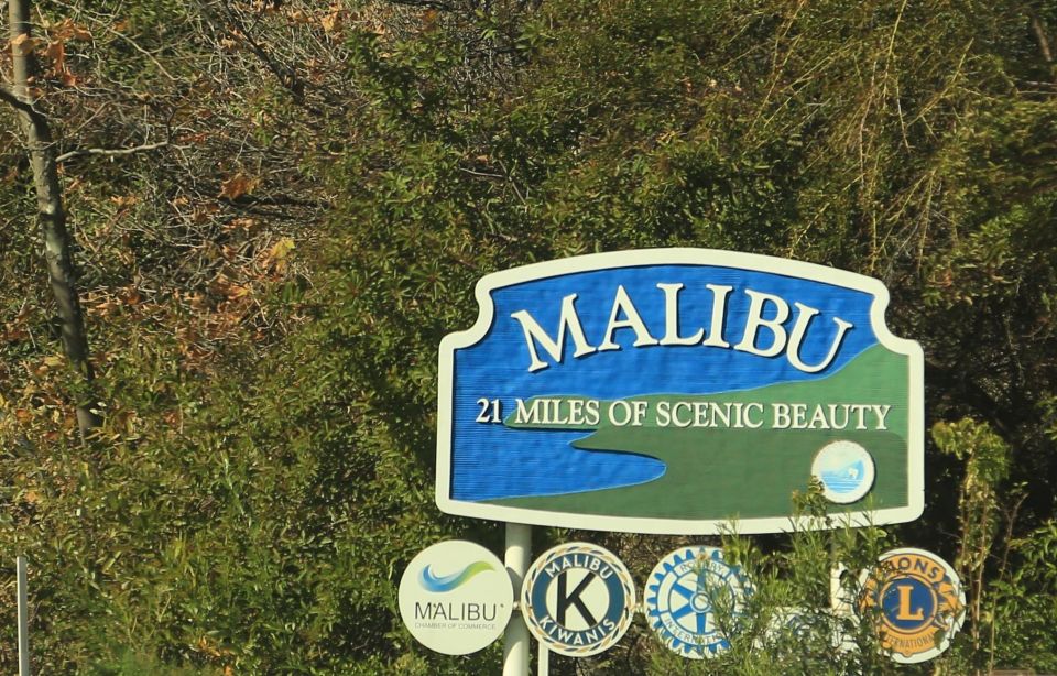 Malibu: Celebrity Homes, Beaches & History Tour - Meeting Point and Accessibility