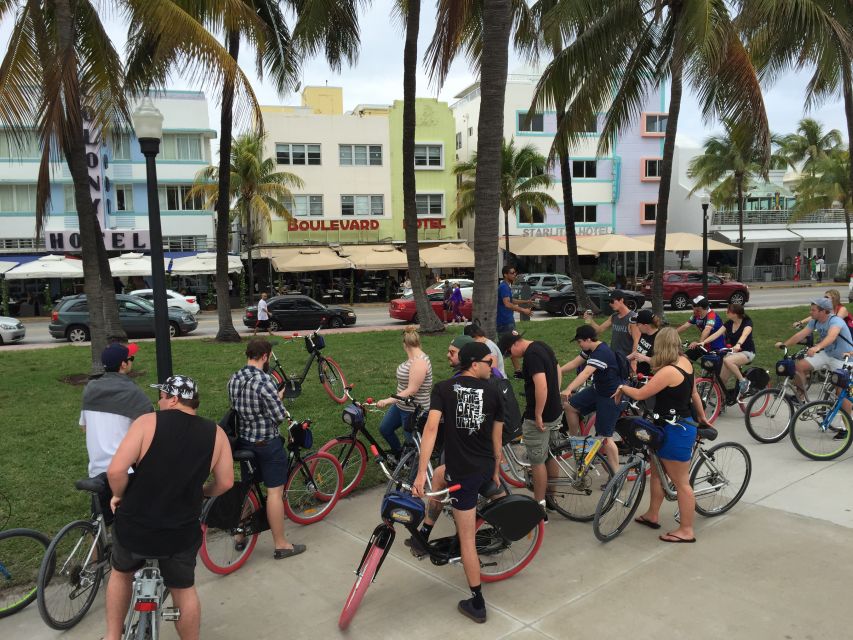 Miami: 2-Hour Art Deco Bike Tour - Tour Experience