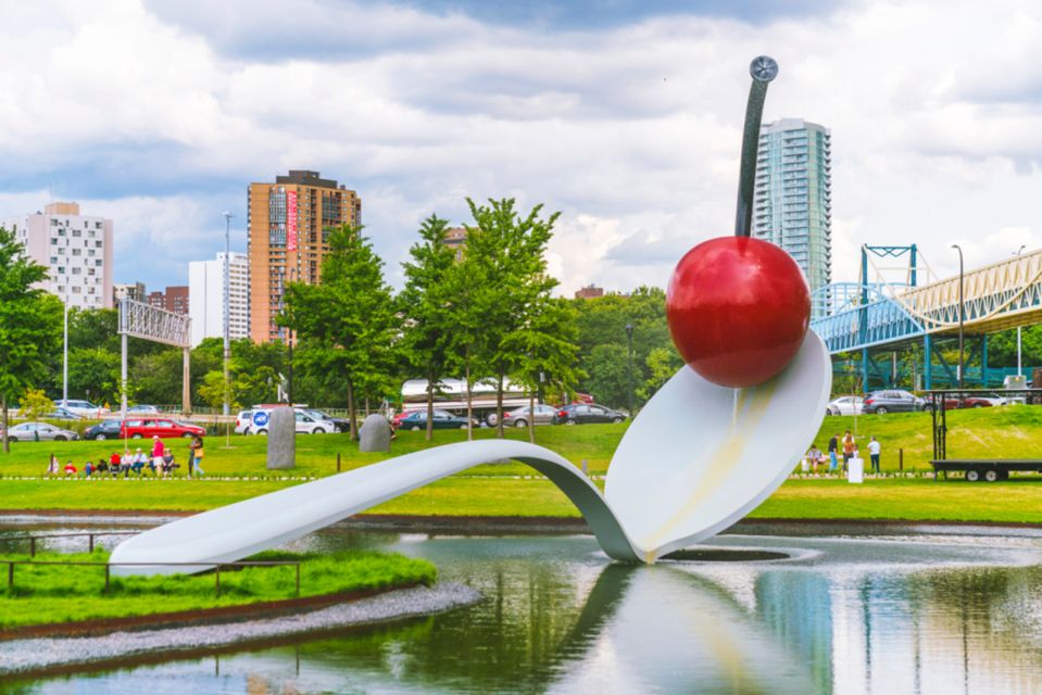 Minneapolis Marvels: A European's Cultural Walk - Art Center Experience