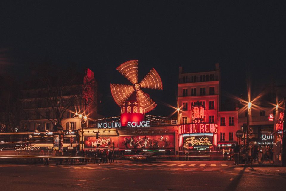 MONTMARTRE WALKING TOUR: FROM MOULIN ROUGE TO SACRED HEART - Ascending to Sacré-Cœur Basilica