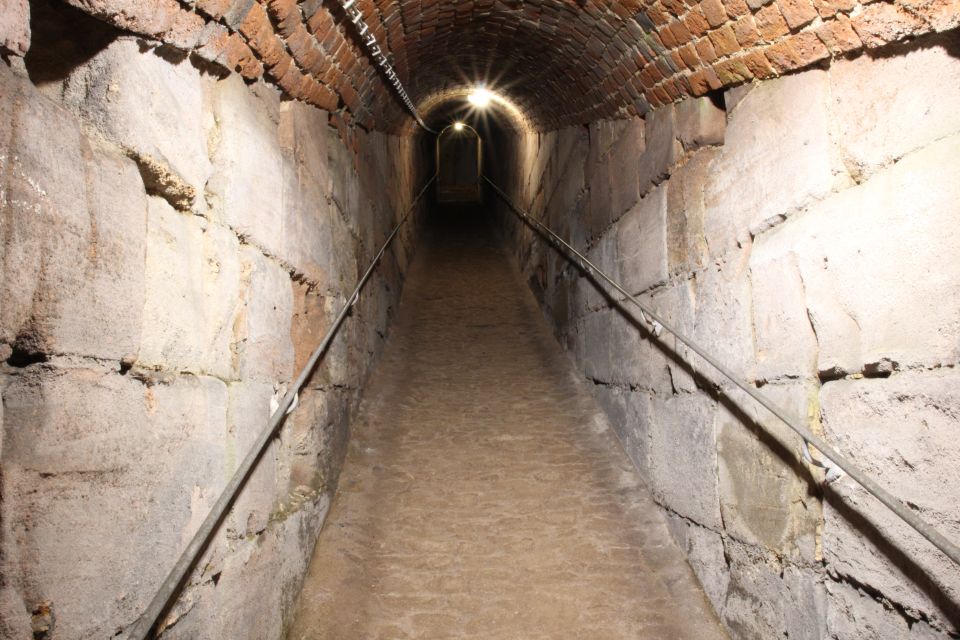 Nuremberg: City Walls Guided Tour - History of Nurembergs Fortifications