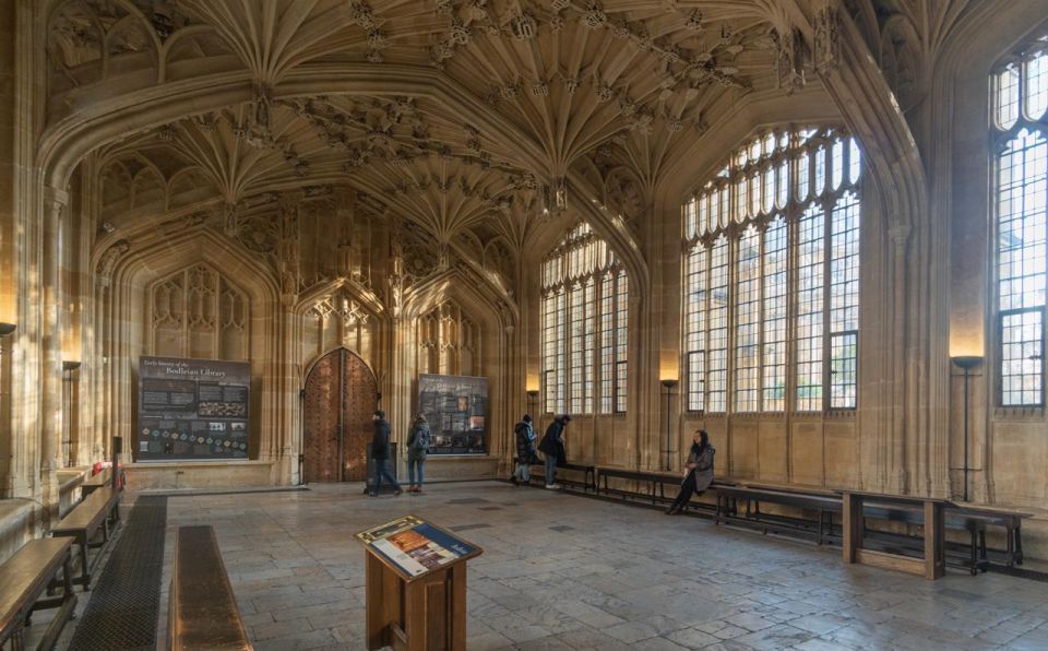 Oxford: University Walking Tour With Christ Church Visit - Tour Duration and Languages