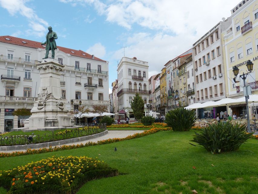 Riverside Reverie: Coimbra and Aveiros Hidden Charms - Vibrant Costa Nova Beachfront