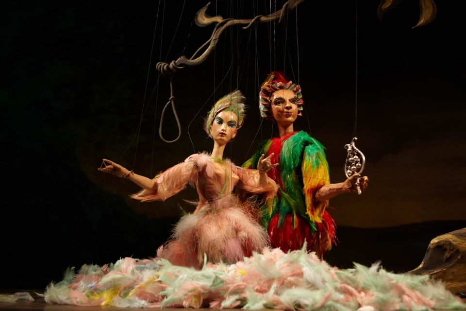 Salzburg: Puppetry Highlights Show at the Marionettentheater - Showcasing Salzburgs Beloved Melodies