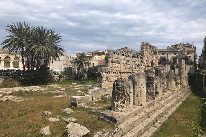 Siracusa & Noto: Small Group Tour From Taormina - Admiring Notos Baroque Architecture