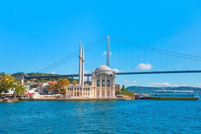 Small-Group Bosphorus Cruise and Istanbul's Egyptian Bazaar - Sights Along the Bosphorus