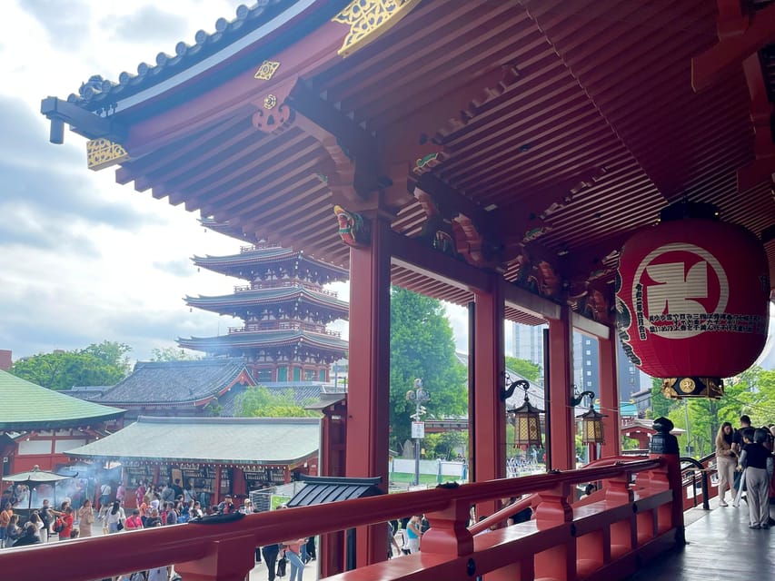 Tokyo : Asakusa Sensoji Temple Walking Tour Experience - Photography and Local Cuisine