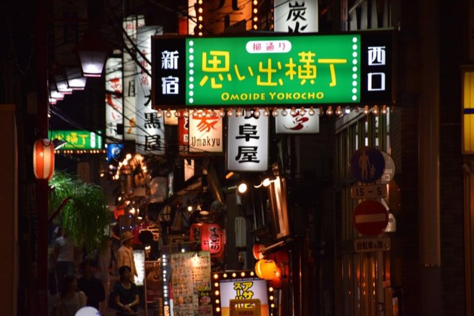 Tokyo: Shinjuku Izakaya and Golden Gai Bar Hopping Tour - Omoide Yokocho