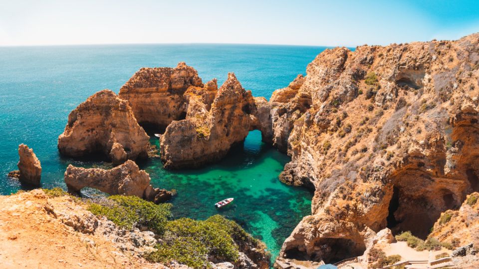 TRANSFER Lisbon- Algarve Faro or Albufeira - Destination Arrival Refreshed