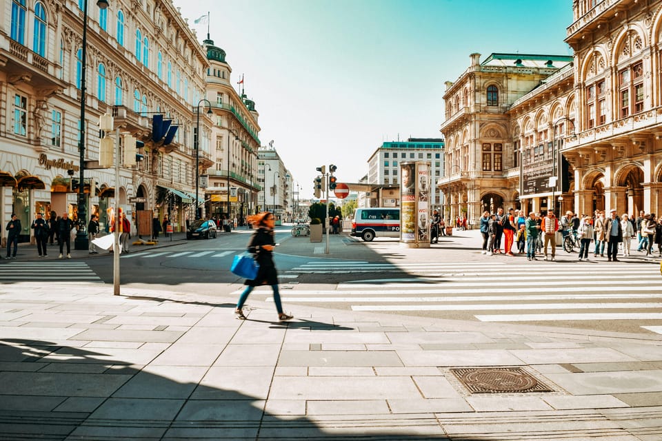 Vienna: City Highlights E-Bike Tour - Meeting Point and Directions