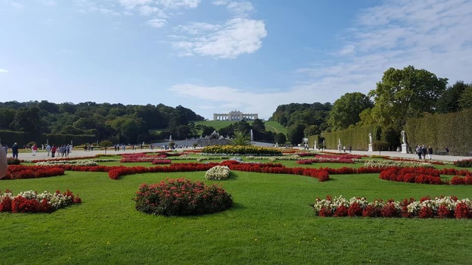 Vienna: Schönbrunn Palace and City Center Guided Tour - Inclusions and Pricing