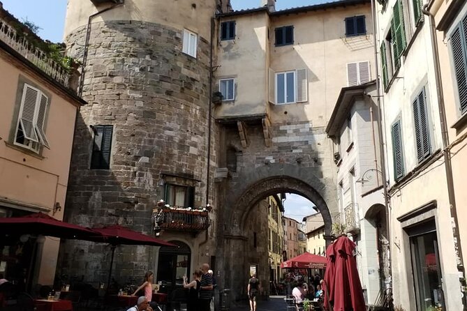 Walking Tour of Lucca and Its Walls - Tour Features and Accessibility