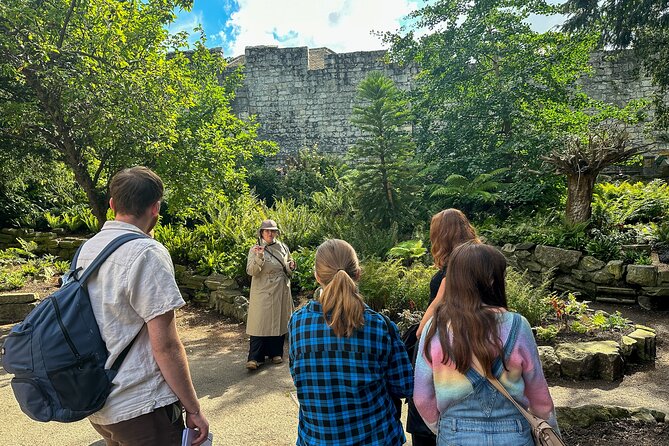 York Historical Gems Tour & A Taste of York Chocolate - Accessibility and Transport