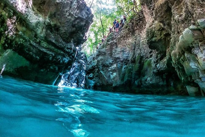 27 Waterfalls With Locals Expert Guides From Damajagua Entrance - Health and Safety Considerations