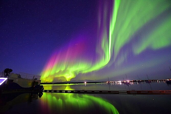 3-Day Guided Tour to Yellowknife Aurora Viewing - Mandatory Service Fee