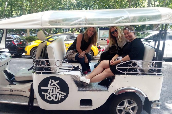 3 Hour Private ECO Tuk Tuk Tour of Lisbon With Cherry Liqueur - Personalized Private Tour