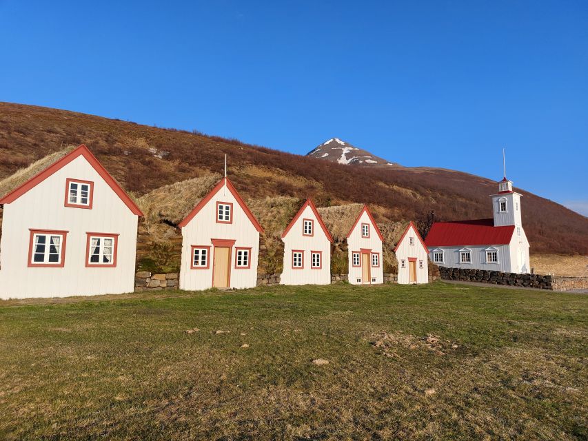 Akureyri: Goðafoss, Laufas & The Christmas House Tour - Reserving the Tour