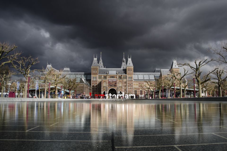 Amsterdam: Highlights Self-Guided Scavenger Hunt & City Tour - Starting Point and Landmarks