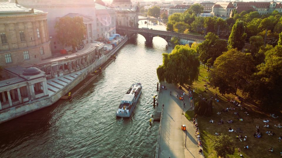 Berlin at Night: Romantic Moon Boat Ride - Drop-off Locations