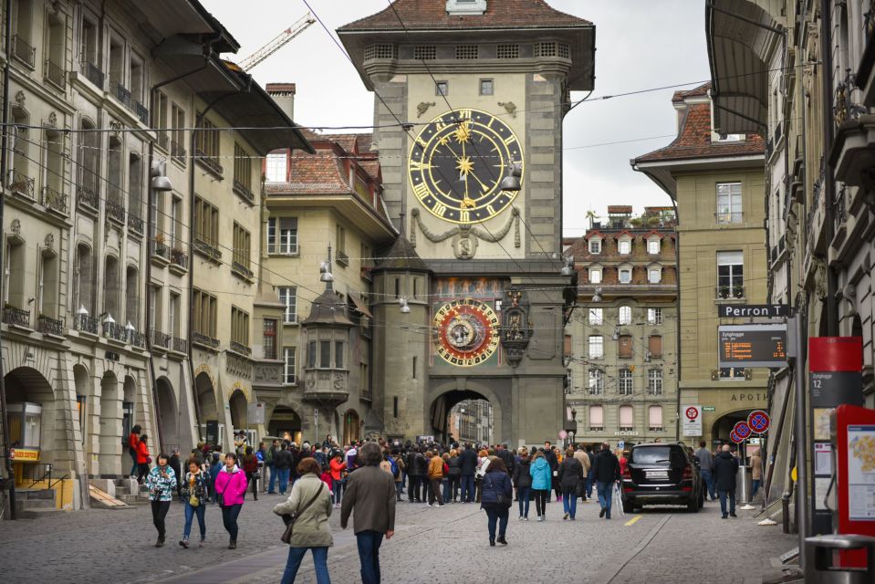 Bern Old City Walking Tour - Visiting the Einstein House Museum