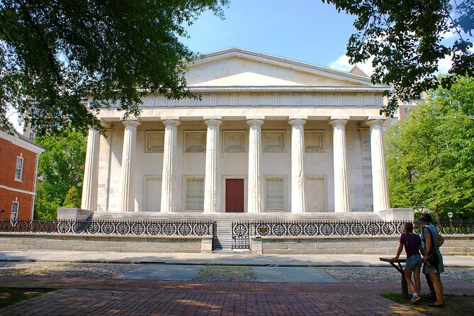 Explore Philadelphia: Founding Fathers Walking Tour - Explore Historic Independence Hall