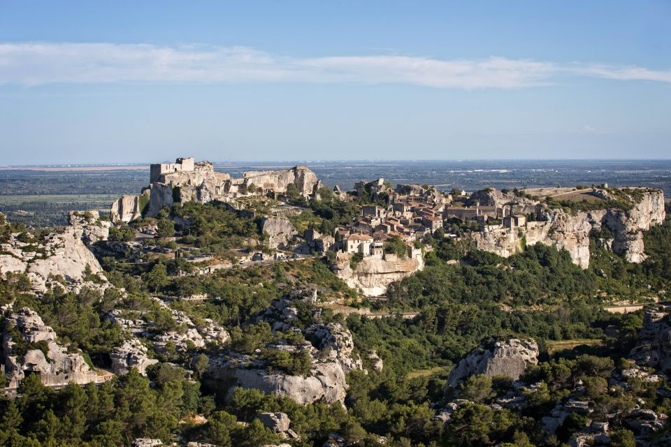 From Avignon: Half-Day Baux De Provence and Luberon Tour - Convenient Hotel Pickup in Avignon