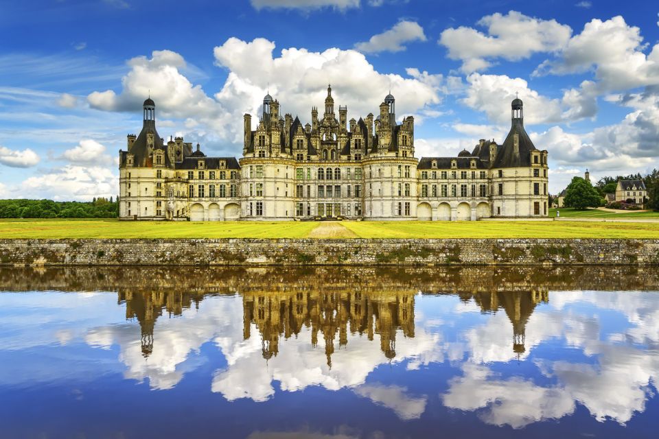 From Paris: Small-Group Loire Valley Castles Full-Day Tour - Château De Chambord