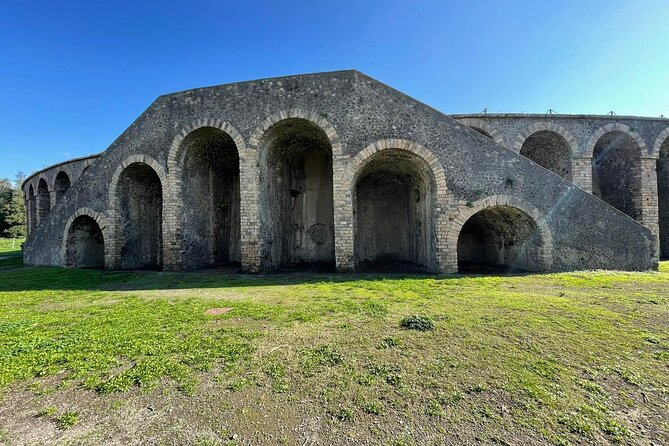 Full-Day Guided Tour to Amalfi Coast and Pompeii From Rome - Accessibility and Traveler Considerations