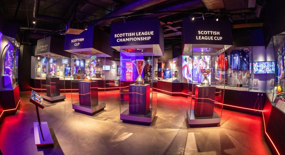 Glasgow: Rangers Football Club Museum - Refreshments and Souvenirs