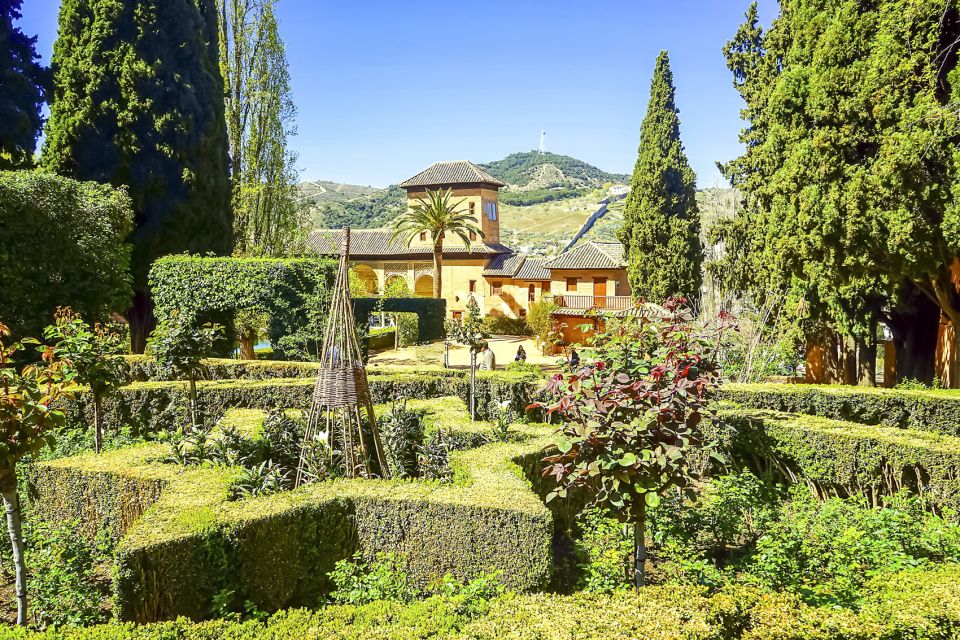 Granada: Alhambra Guided Tour and Arabian Bath and Massage - Important Information