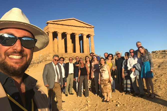 I Tour With the Archaeologist: Group Visit at Sunset to the Valley of the Temples - Booking and Cancellation Policy