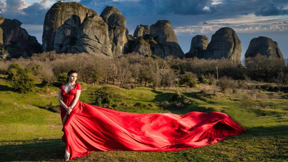 Kalabaka: Meteora Flying Dress Photoshoot - Meeting Point Details