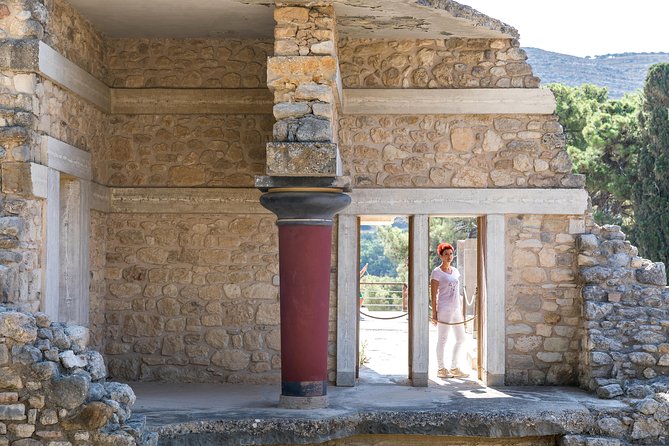 Knossos Palace (Semi Private Tour) - Confirmation and Entrance