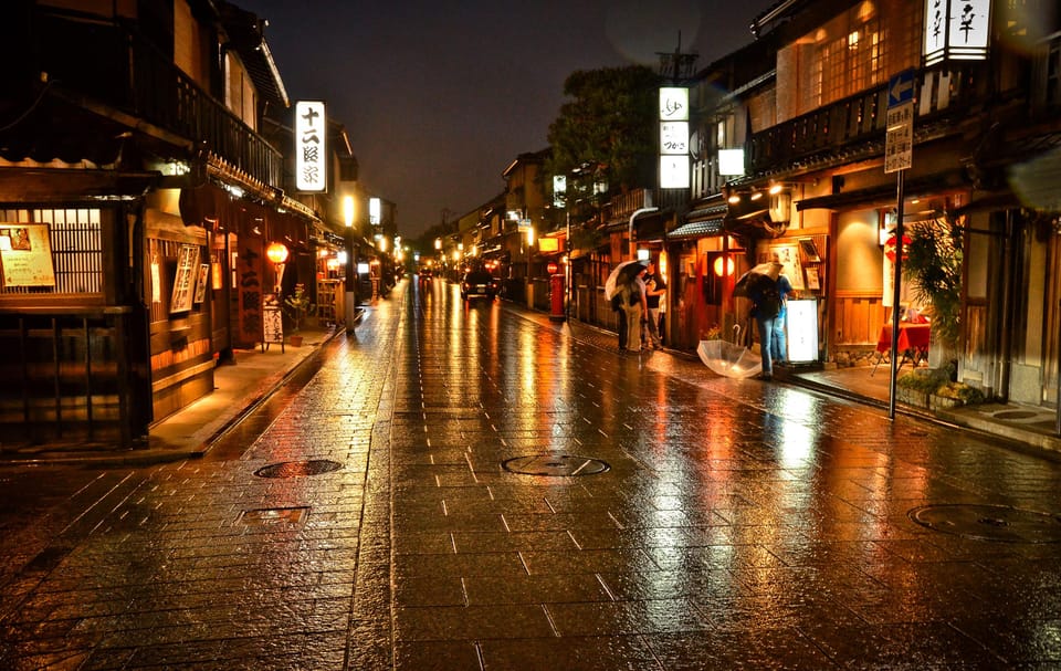 Kyoto Classic Day Trip: Peaceful Temples & Shrines & Gion - Fushimi Inari Taisha: Iconic Torii Gates