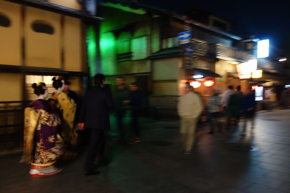 Kyoto: Gion Night Walking Tour - Cultural Insights