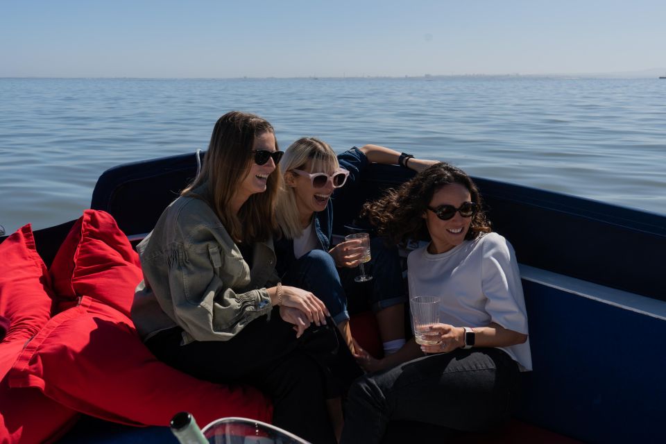 Lisbon: Afternoon Boat Tour With Local Sailors - Participant Information